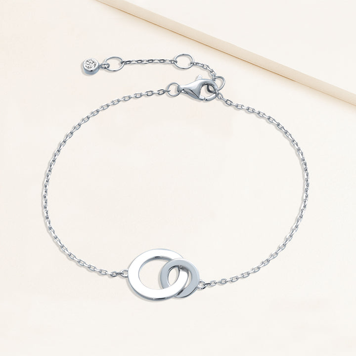 Inseparable Sterling Silver Interlocking Circles Bracelet